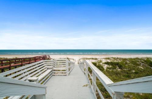 Crescent Beach House | Crescent Lookout Oceanfront with panoramic views
