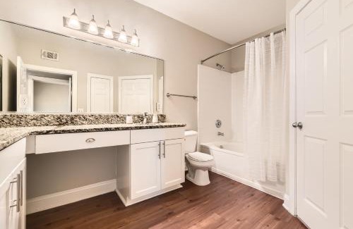 Old Fourth Ward Apartment | Crest At Midtown 1525 L 2 Bedroom 2 Bath