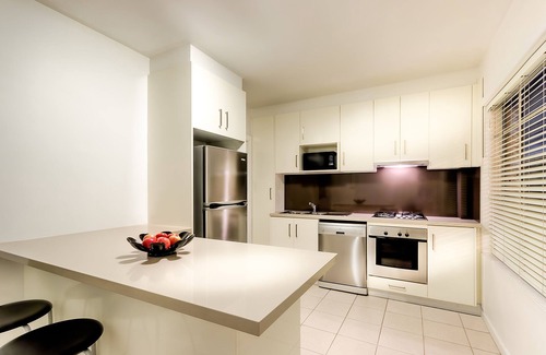 St Kilda Hotel | Crest on Barkly Serviced Apartments