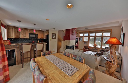 Winter Park Condo | Crestview 603 3 Bedroom Condo by RedAwning
