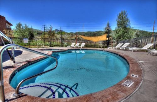 Kimball Junction Apartment | Crestview A104