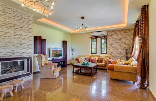 Kournas Villa | Cretan Sunny Villa | Heated Pool