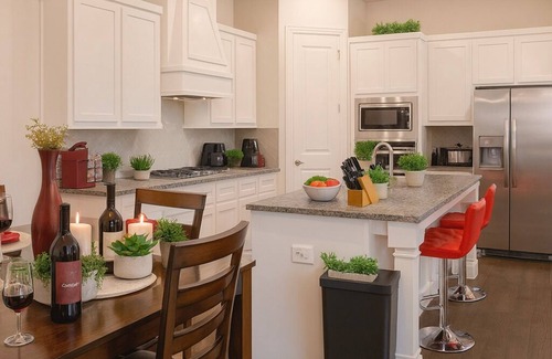 Rockwall House | Crew Housing | Long Stay | Hot Tub & Putting Green