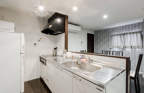 Naniwa Apartment | Crice Hotel