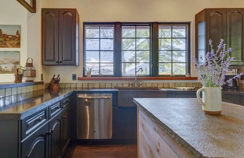 Bearsville House | Cricket Ridge Mountain View Retreat