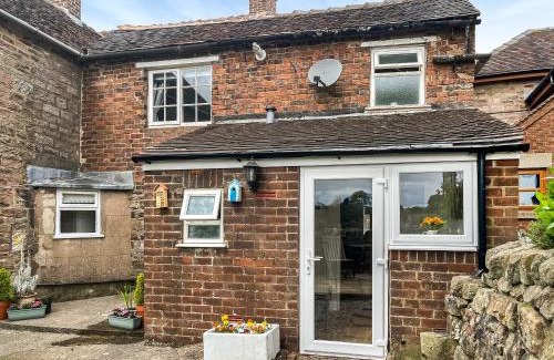 Ipstones House | Cricketers Cottage