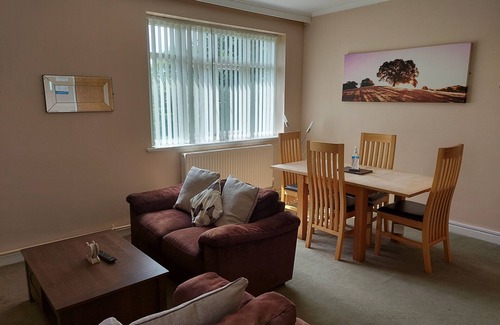 Nottingham House | Cripps Hall Guest Annexe
