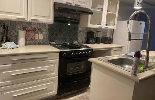 Tlalnepantla de Baz Apartment | Cris Apartamento Nuevo y amplio Tlalnepantla 2-3 per, 5min CDMX Metro Rosario