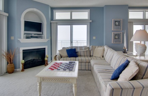 Crisfield Condo | Crisfield Vacation Rental Condo w/ Community Pool!