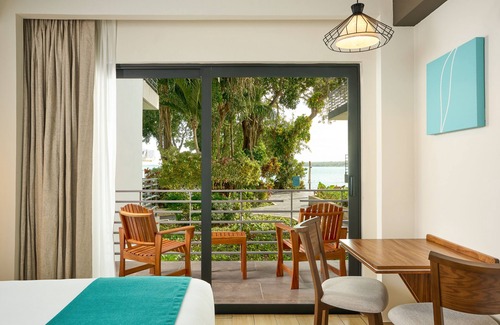 Chetumal Hotel | Cristalino Lagoon Front Hotel Restaurant & SPA
