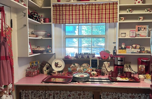 Julian Cottage | Cristine's Cozy Cottage in the Woods - Close to Town and Pet Friendly!