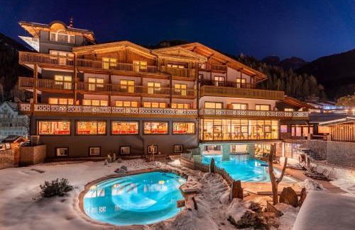 Canazei Hotel | Croce Bianca Leisure & Spa Hotel