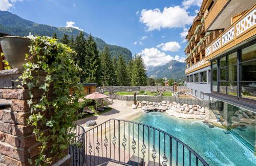 Canazei Hotel | Croce Bianca Leisure & Spa Hotel
