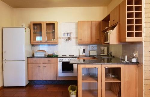 Greater Johannesburg Metropolitan Area House | Crocodile Lodge cc