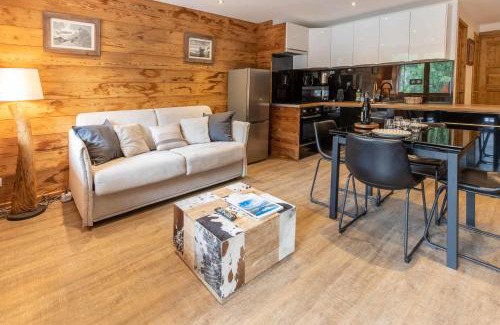 Meribel Centre Apartment | Croix des Verdons F2 Meribel Centre 180 from the ski pistes
