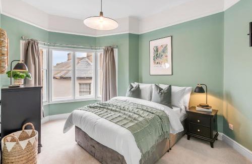Cromer Apartment | Cromer 2 Bed Apartment Near Beach Free Parking Included