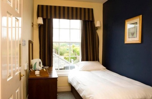 Banbury Hotel | Cromwell Lodge Hotel by Greene King Inns