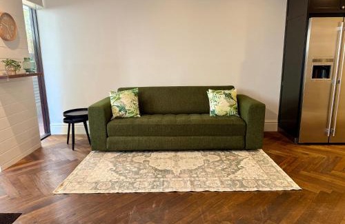 Cronulla Apartment | Cronulla Beach Escape - Walk To Beach - Parking