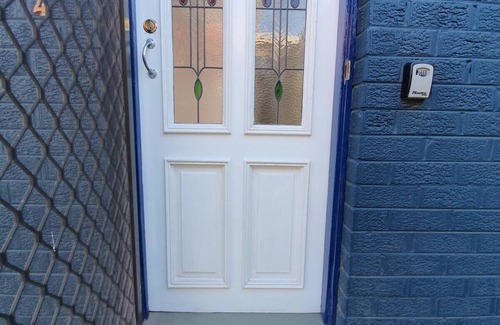Cronulla Apartment | Cronulla - Charming, Quiet 1 Bedroom Apartment