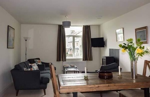 Crooklands Apartment | CROOKLANDS HOUSE 2, family friendly, with open fire in Crooklands