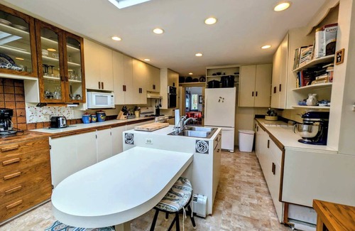 DownEast and Acadia Maine House | Crosby Waterfront Cottage, sleeps 8, beach, 1dog, Acadia