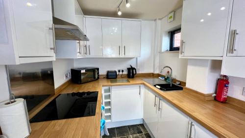 Stafford Apartment | Cross Court, Stafford by BELL Apartments