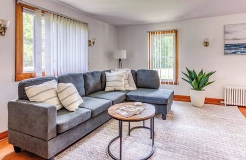 Canaan House | Crossings Cottage