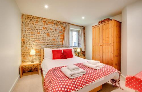 Briston House | Crossways Barn
