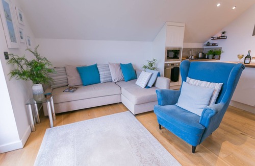 Llanfaethlu Apartment | Crow's Nest - a coastal that sleeps 2 guests in 1 bedroom