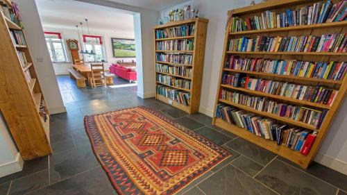 Georgeham House | Crowborough Farm - Impressive & Sophisicated home surrounded by unspoilt countryside in Georgeham - Dog Friendly, sleeps 14