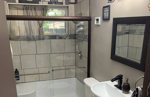 Bismarck House | Crowd pleasing newly renovated gem, GREAT central location and AlL yours. Pets.