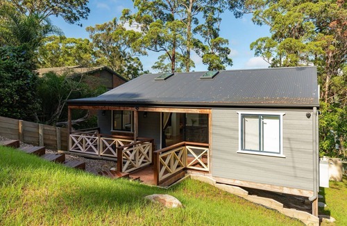 Tarbuck Bay House | Crown Cottage - close to Seal Rocks
