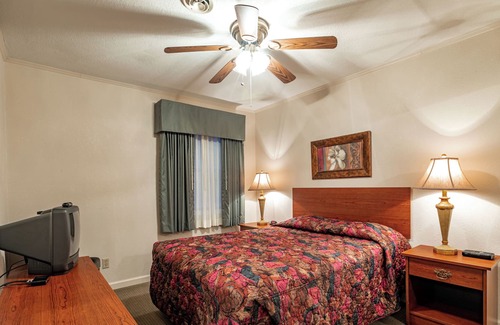 Lake Tansi Condo | Crown Resorts Lake Tansi East 3 Bedroom, 2 Bathroom Condo w/ 2 Queen, 2 Twins