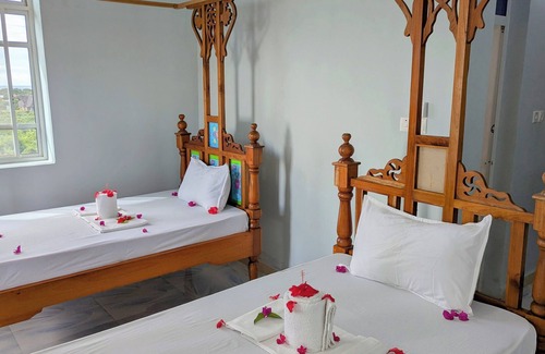 Nungwi Hotel | Crown View Hotel