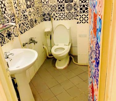 Downtown Ho Chi Minh City Apartment | Crowne Cafe Hotel Pham Ngu Lao
