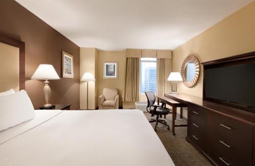 Crystal City Hotel | Crowne Plaza Crystal City-Washington, D.C. by IHG