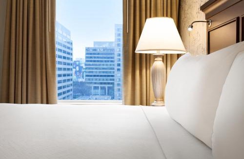 Crystal City Hotel | Crowne Plaza Crystal City-Washington, D.C. by IHG