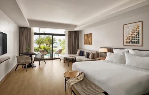 Wailoloa Hotel | Crowne Plaza Fiji Nadi Bay Resort & Spa by IHG