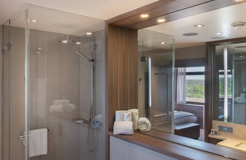 Schwanheim Hotel | Crowne Plaza Frankfurt Congress Hotel by IHG