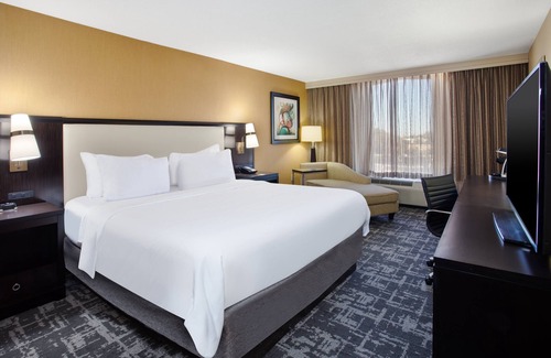 Greenville - Spartanburg Hotel | Crowne Plaza Hotel Greenville-I-385-Roper Mtn Rd by IHG