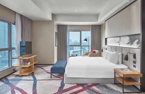 Ortigas Center Hotel | Crowne Plaza Manila Galleria by IHG