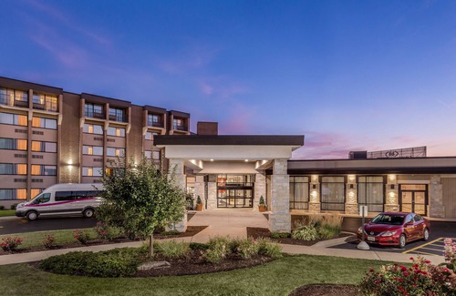 Milwaukee Hotel | Crowne Plaza Milwaukee South by IHG