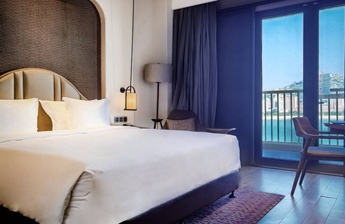 Huangdao Hotel | Crowne Plaza Qingdao Oriental Movie Metropolis by IHG