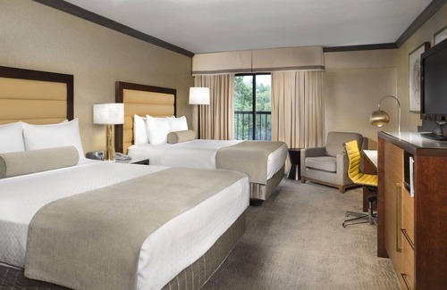 Asheville Hotel | Crowne Plaza Resort Asheville by IHG