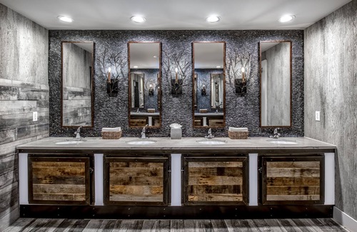 Asheville Hotel | Crowne Plaza Resort Asheville by IHG