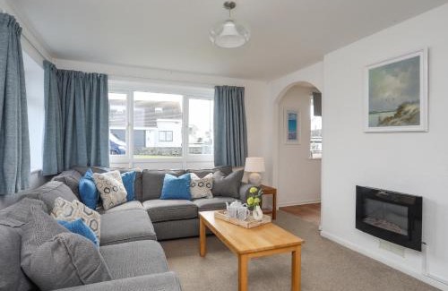 Rhosneigr House | Crows Nest - Rhosneigr