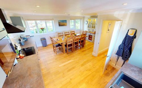 Croyde House | CROYDE MEADOWBANK 4 Bedrooms