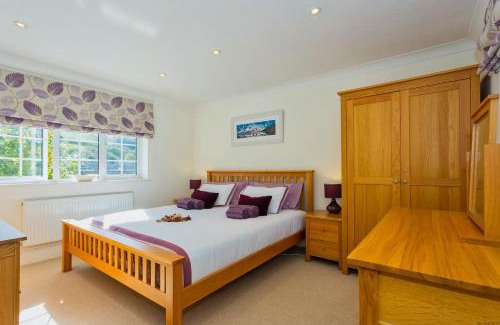 Croyde House | CROYDE MEADOWBANK 4 Bedrooms