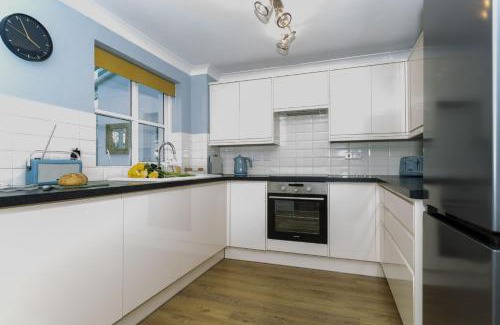 Croyde House | CROYDE PEBBLES 4 Bedrooms