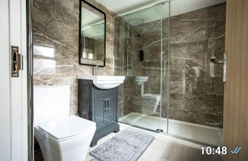Stoke-on-Trent Apartment | Cruise Cruise Cribs - BERESFORD
